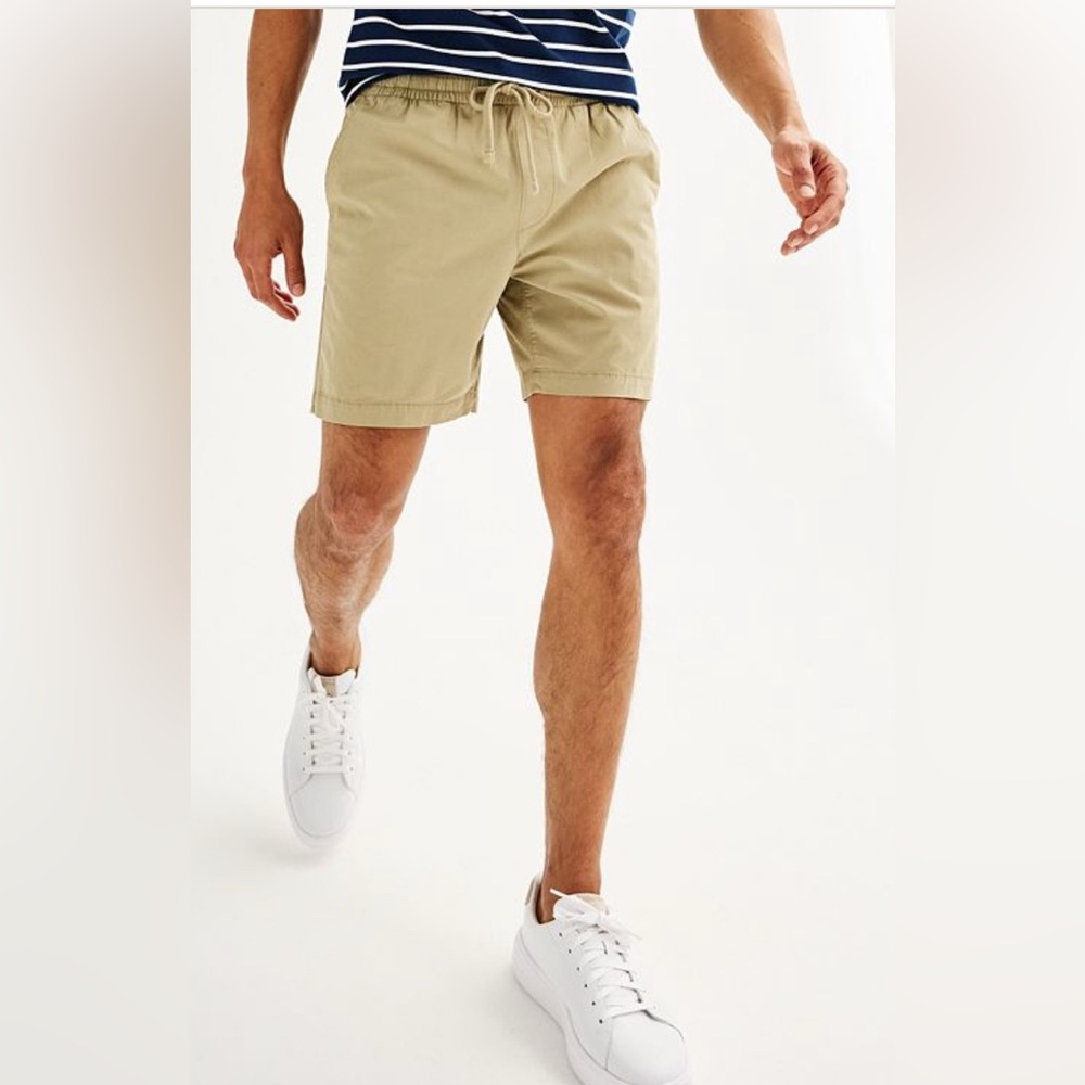Sonoma Men's Tan Casual Shorts “7 
No tears or stains.